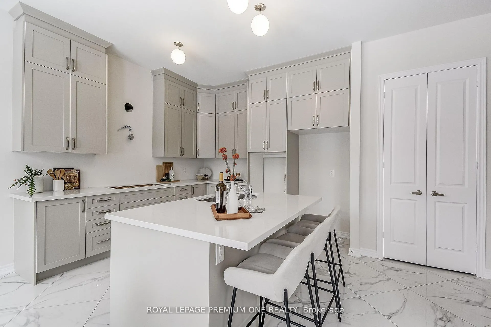Photo 22 of 884 Plum Place, Milton, Cobban — HOMEH