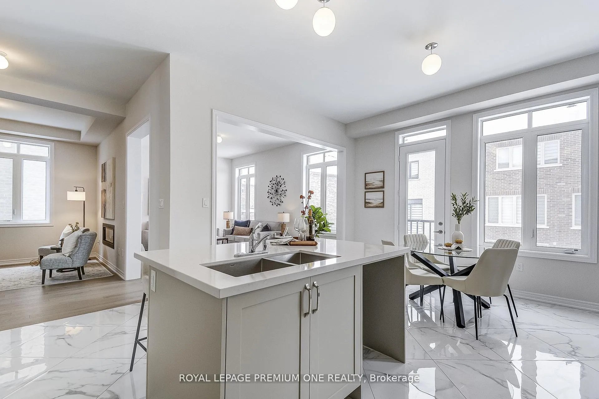 Photo 25 of 884 Plum Place, Milton, Cobban — HOMEH
