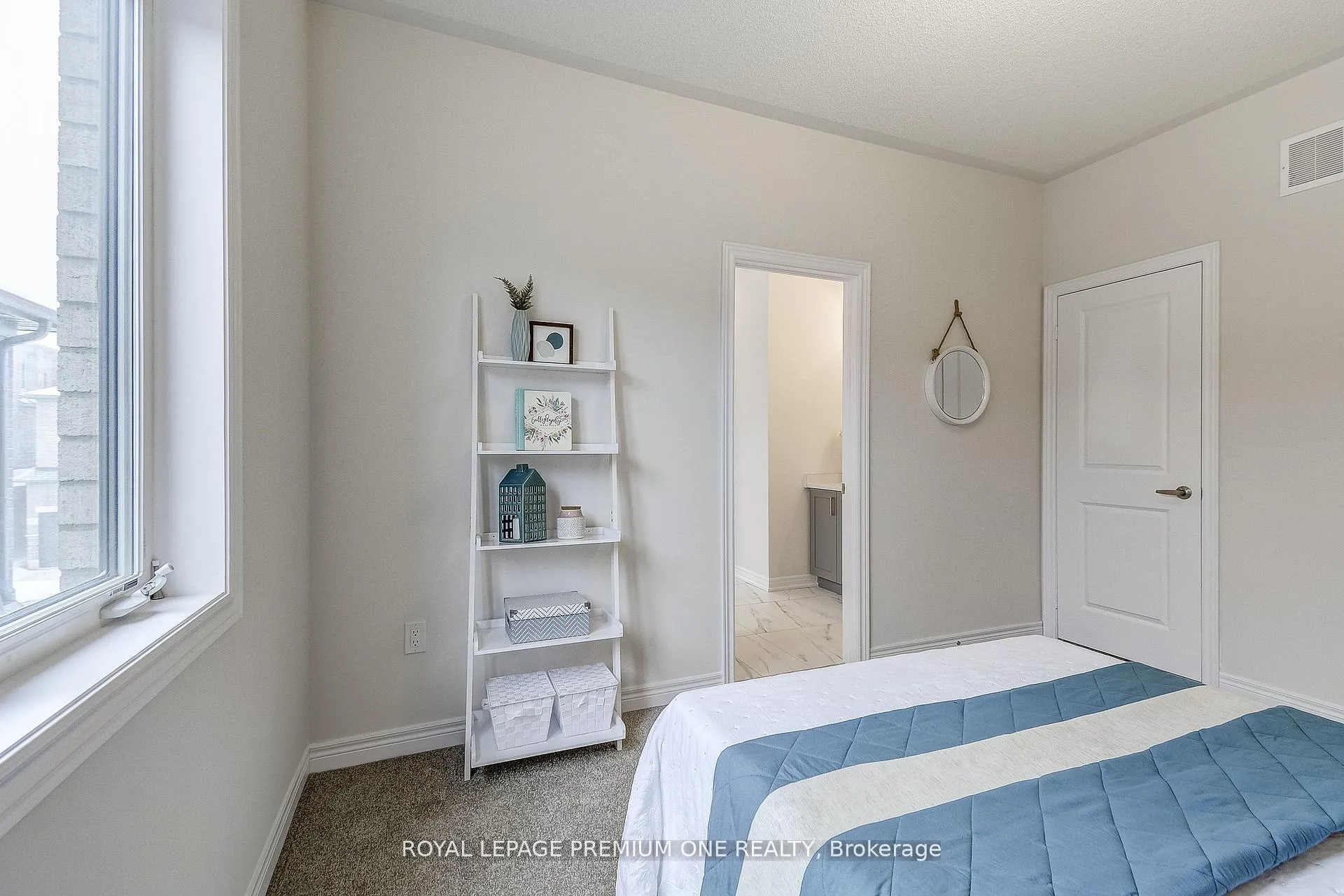 Photo 32 of 884 Plum Place, Milton, Cobban — HOMEH