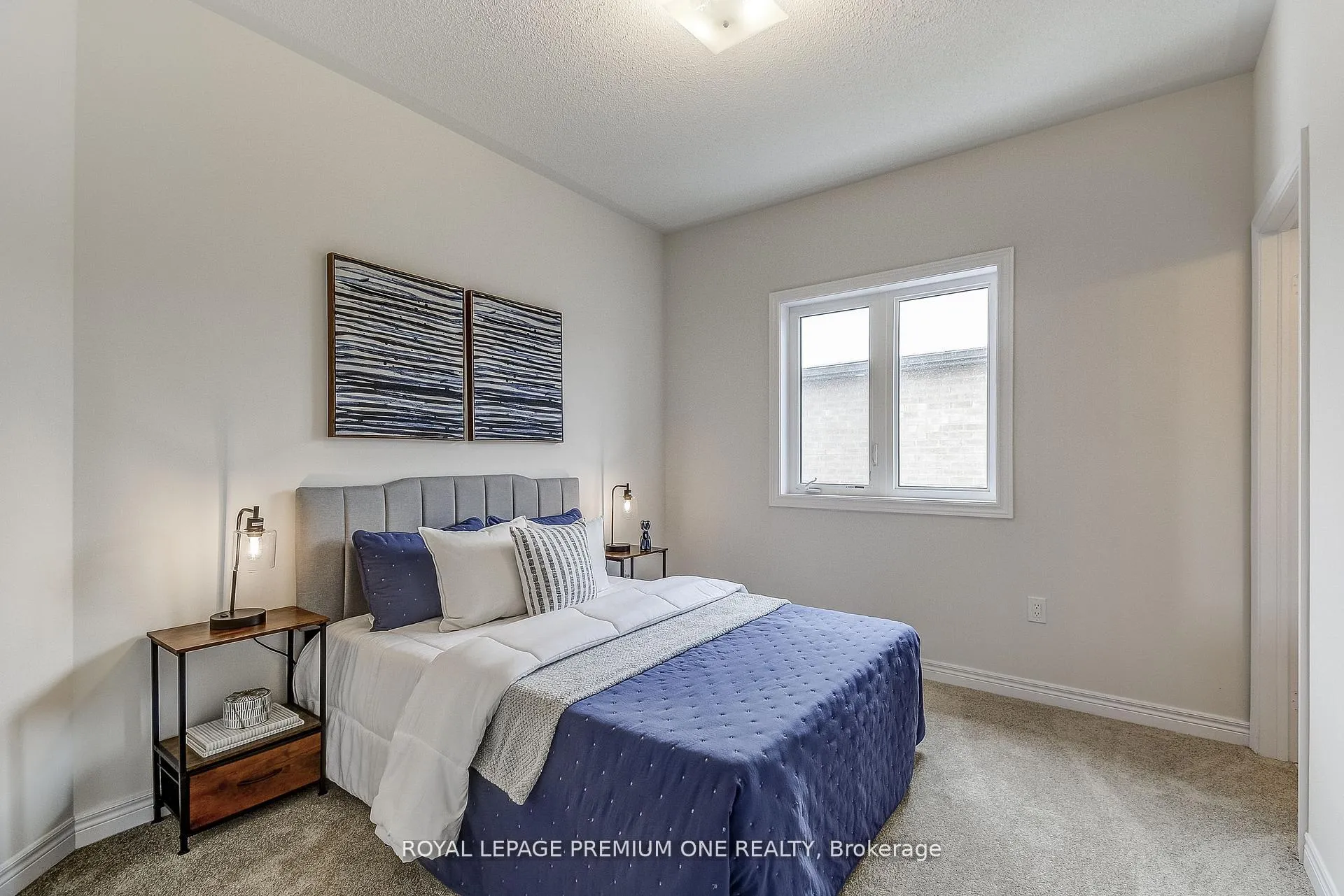 Photo 35 of 884 Plum Place, Milton, Cobban — HOMEH