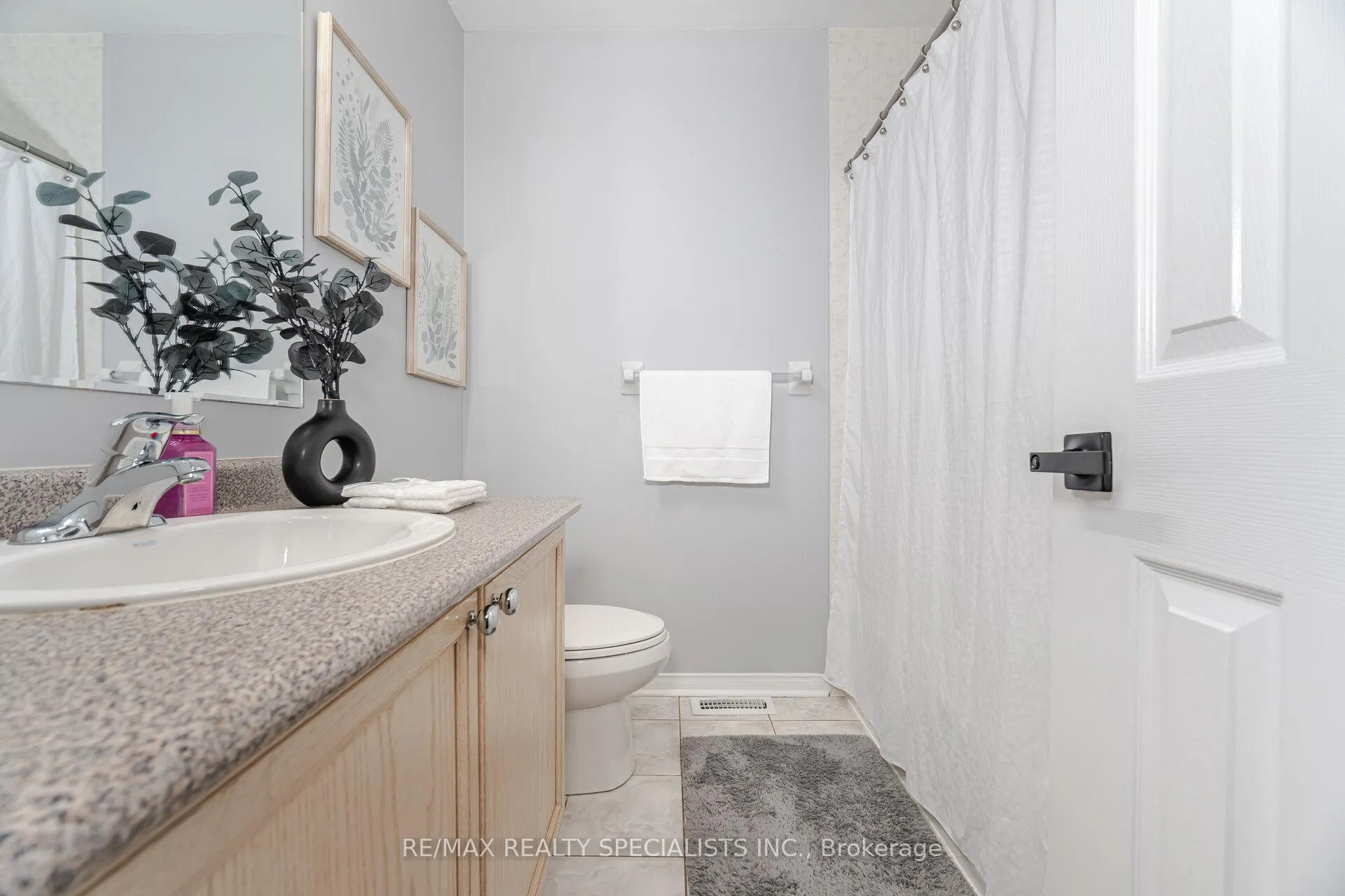 Photo 26 of 14 Bernard Avenue, Brampton, Fletcher's Creek South — HOMEH