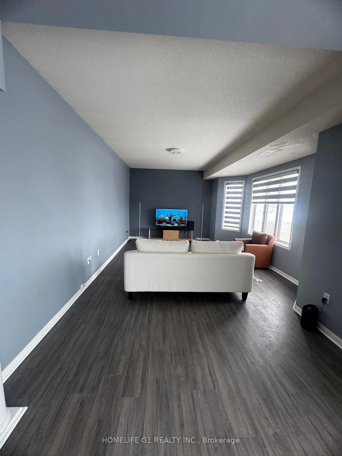 Photo 3 of 357 Edgehill Drive, Barrie, Edgehill Drive — HOMEH