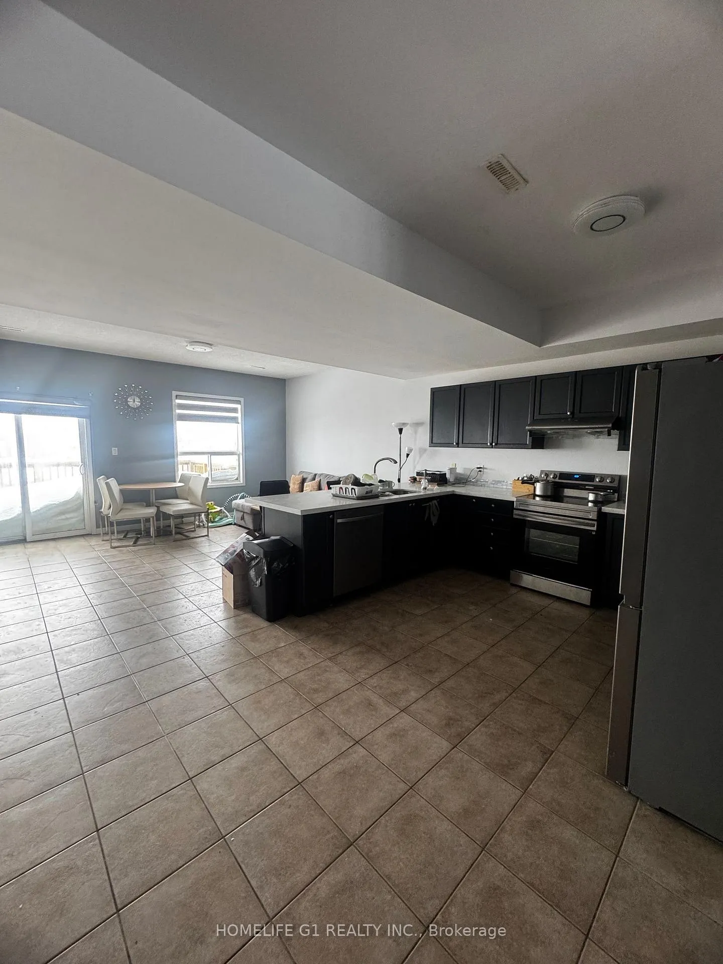 Photo 4 of 357 Edgehill Drive, Barrie, Edgehill Drive — HOMEH