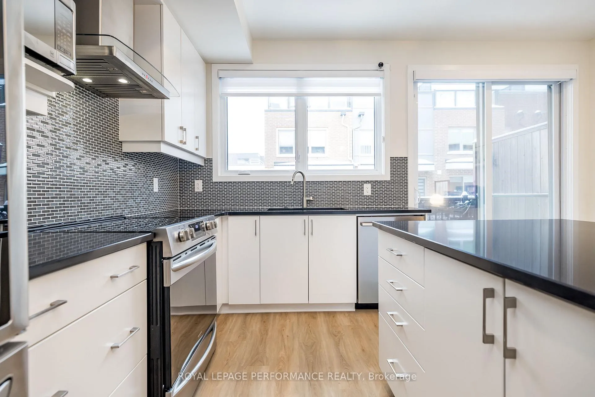 Photo 20 of 225 Makadewa Private, Ottawa, CFB Rockcliffe and Area — HOMEH