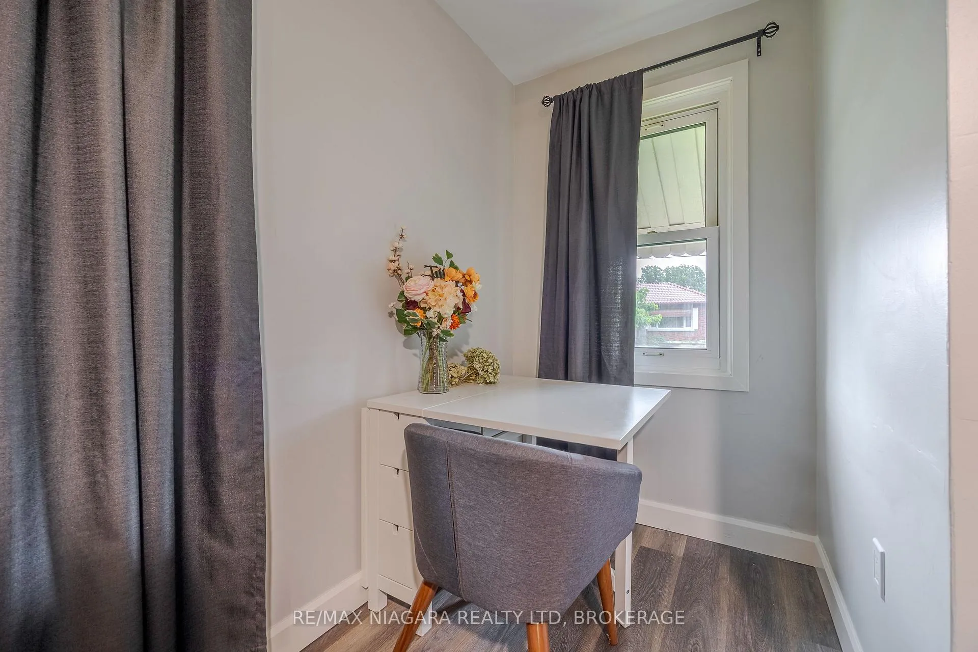 Photo 24 of 6294 Murray Street, Niagara Falls, Dorchester — HOMEH