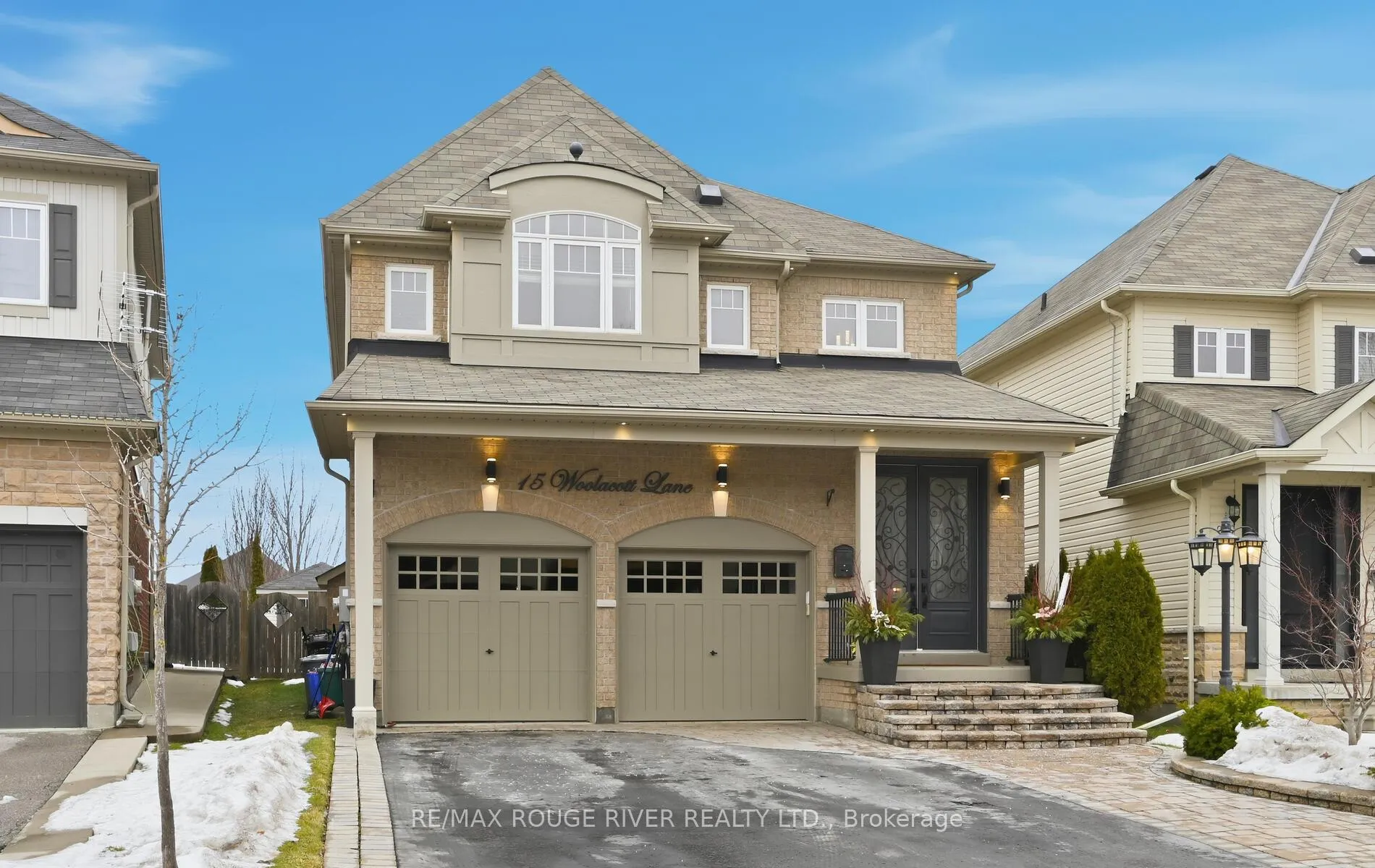 Photo 2 of 15 Woolacott Lane, Clarington, Bowmanville — HOMEH