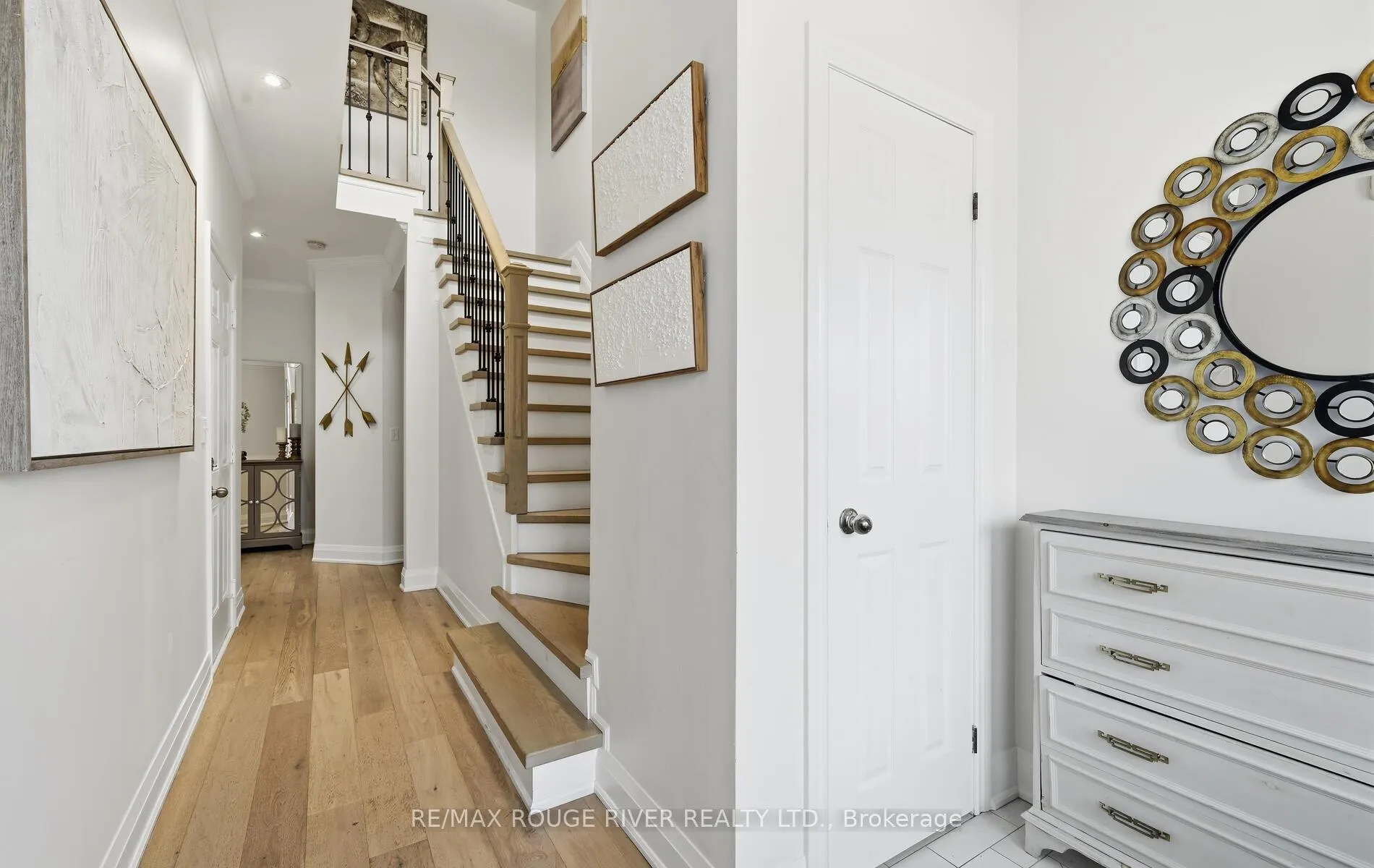 Photo 5 of 15 Woolacott Lane, Clarington, Bowmanville — HOMEH