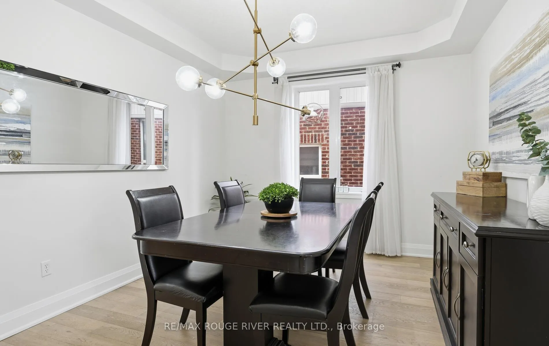 Photo 7 of 15 Woolacott Lane, Clarington, Bowmanville — HOMEH