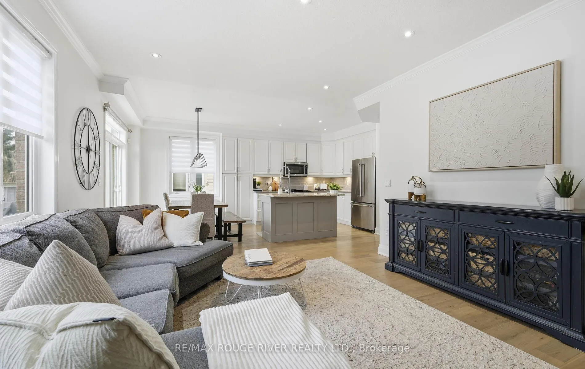Photo 10 of 15 Woolacott Lane, Clarington, Bowmanville — HOMEH