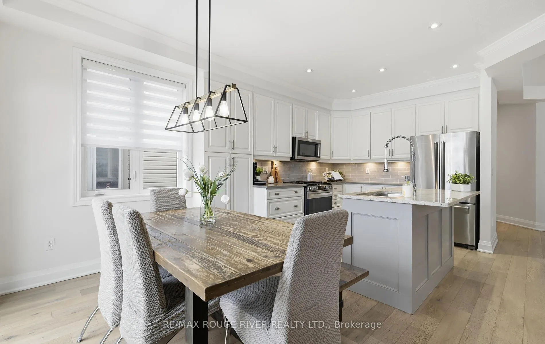 Photo 14 of 15 Woolacott Lane, Clarington, Bowmanville — HOMEH