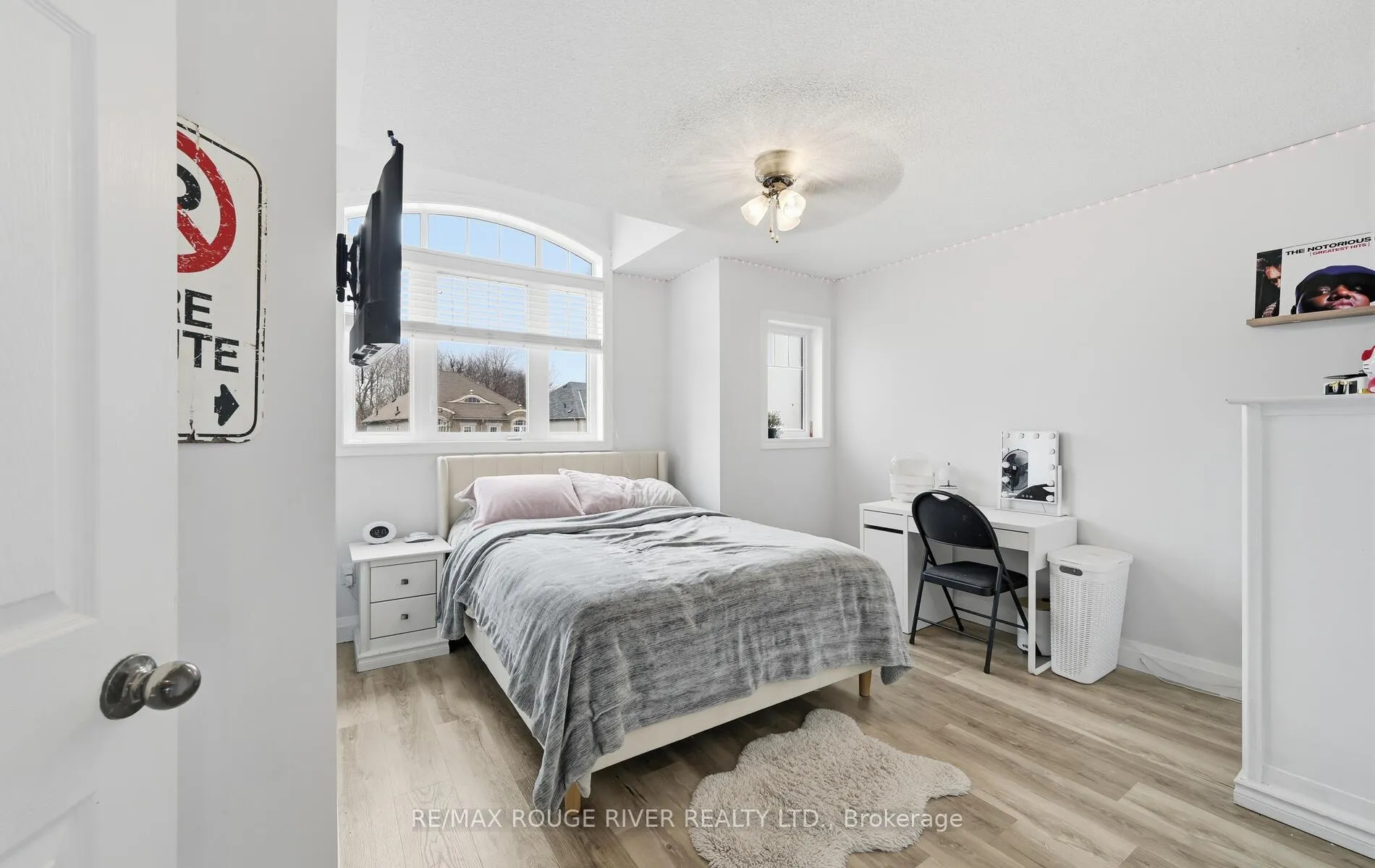 Photo 23 of 15 Woolacott Lane, Clarington, Bowmanville — HOMEH