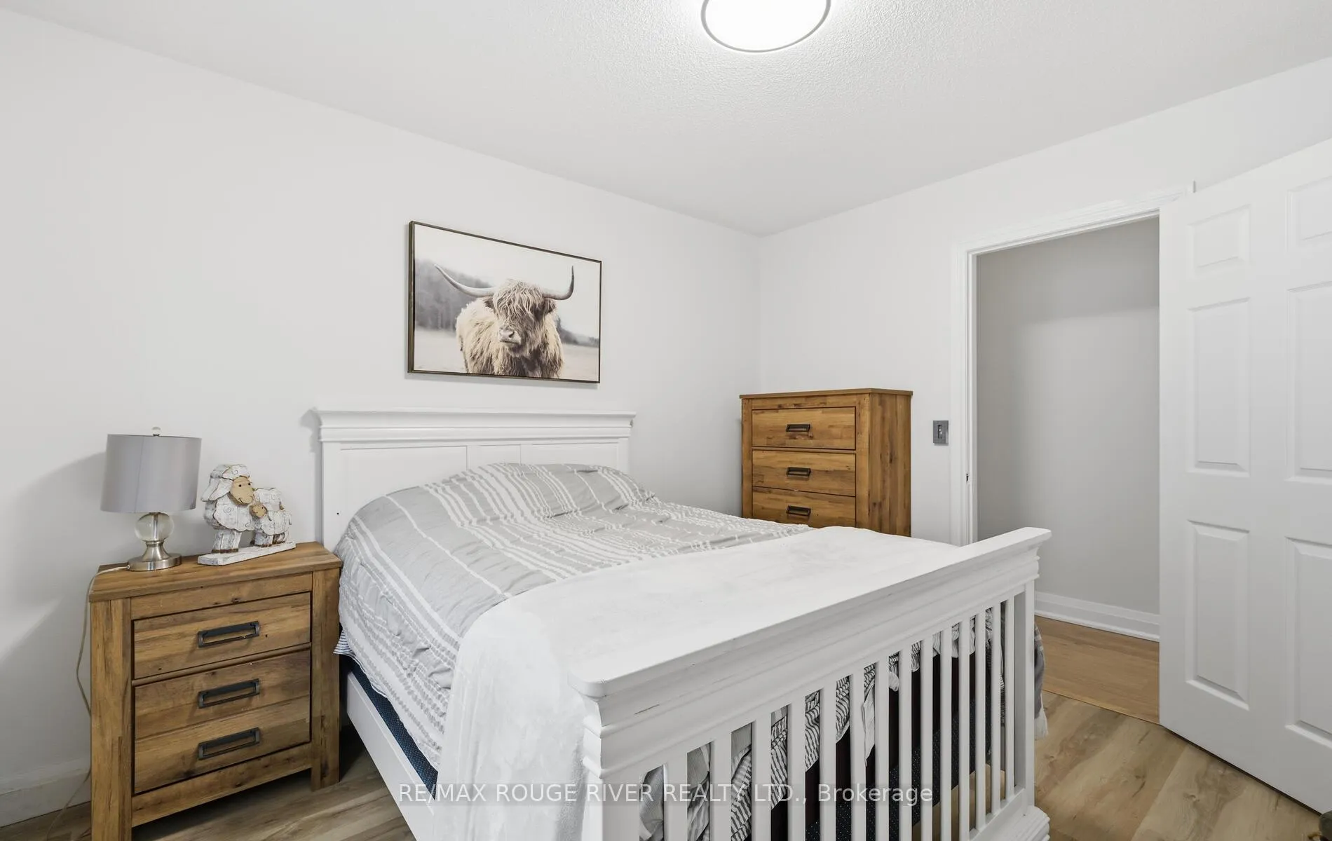 Photo 26 of 15 Woolacott Lane, Clarington, Bowmanville — HOMEH