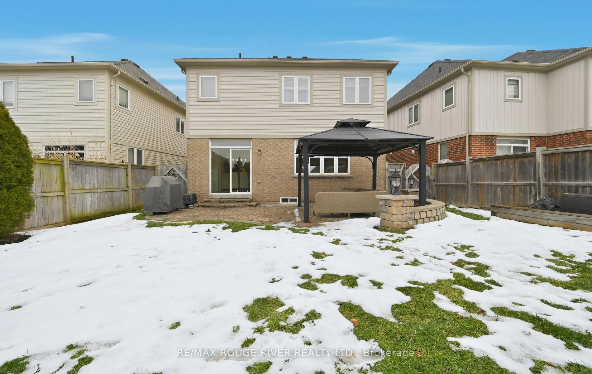 Photo 39 of 15 Woolacott Lane, Clarington, Bowmanville — HOMEH