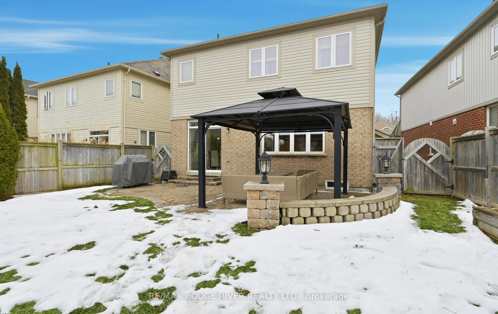 Photo 40 of 15 Woolacott Lane, Clarington, Bowmanville — HOMEH