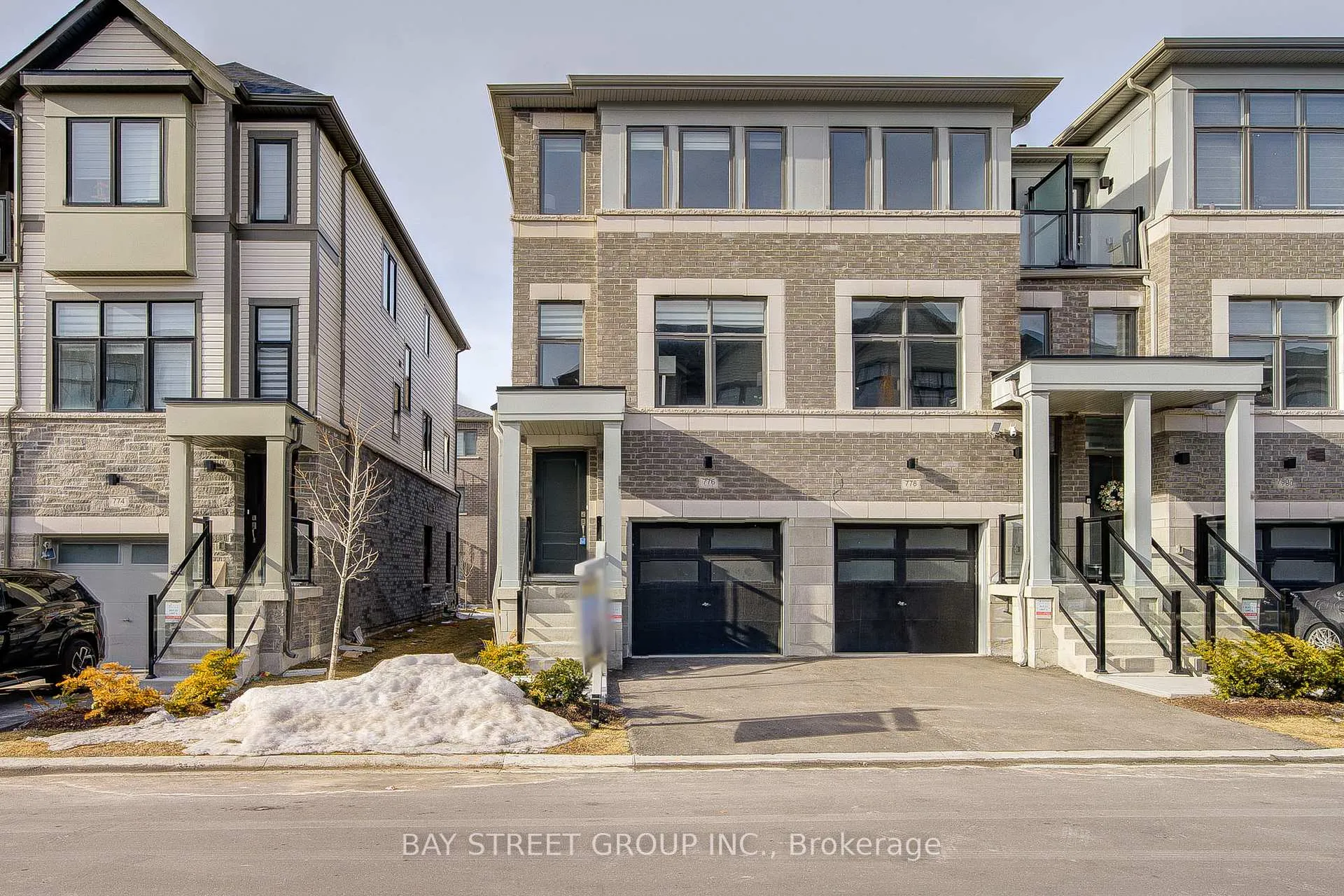 Photo 1 of 776 Kootenay Path, Oshawa, Donevan — HOMEH