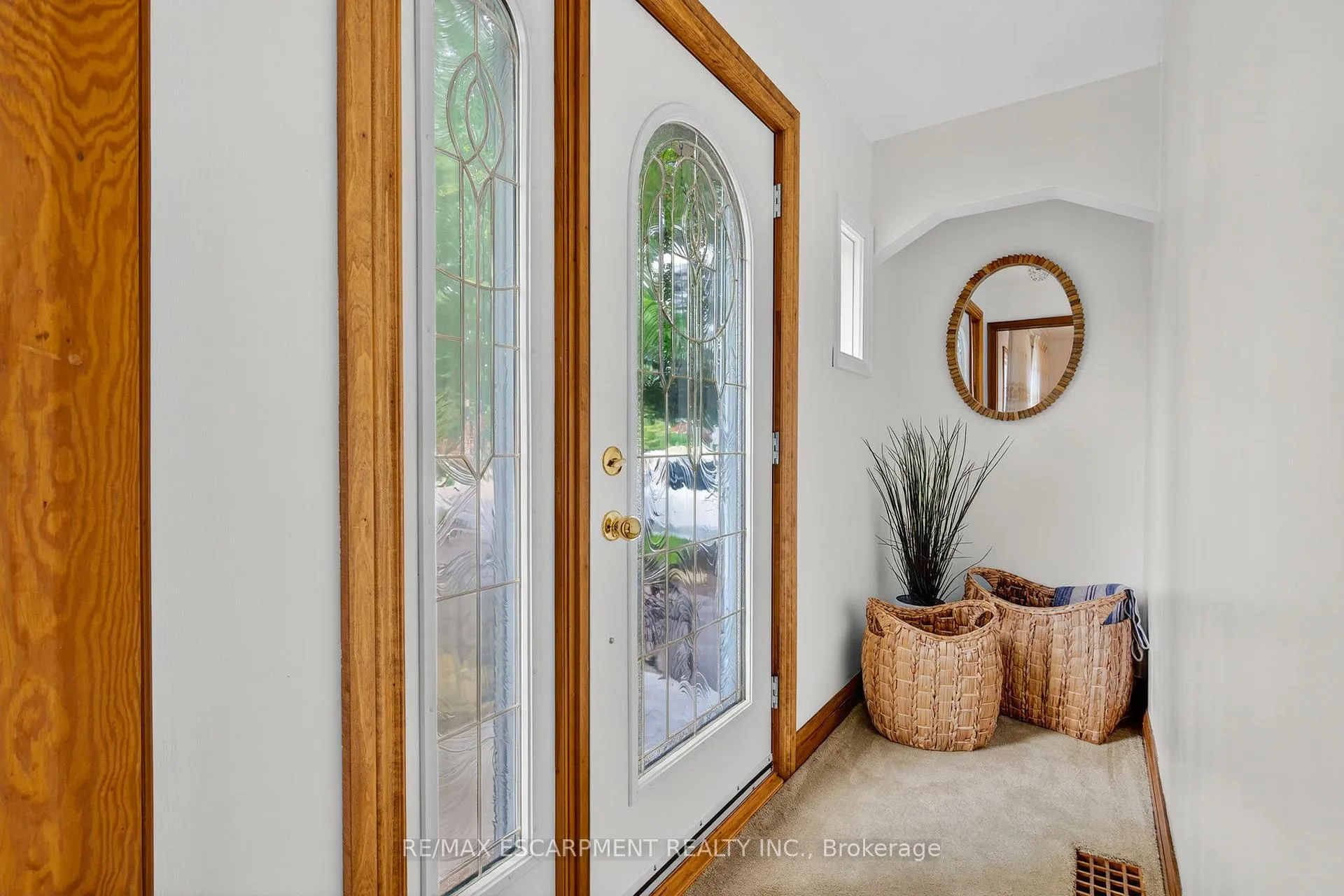 Photo 7 of 961 Danforth Avenue, Burlington, Bayview — HOMEH