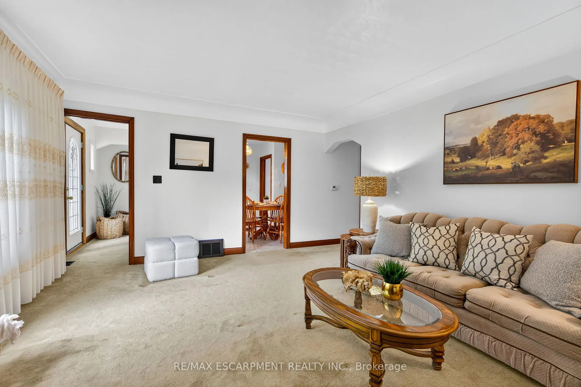 Photo 11 of 961 Danforth Avenue, Burlington, Bayview — HOMEH