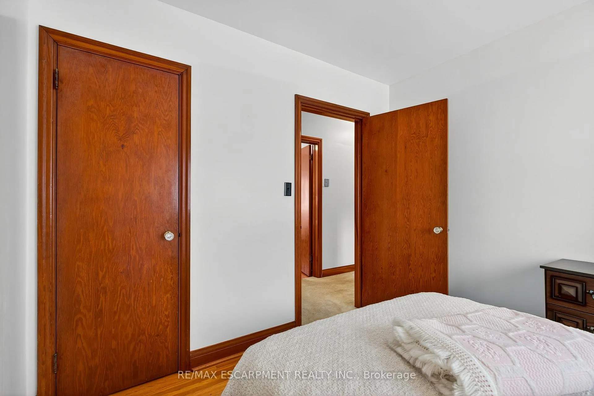 Photo 20 of 961 Danforth Avenue, Burlington, Bayview — HOMEH