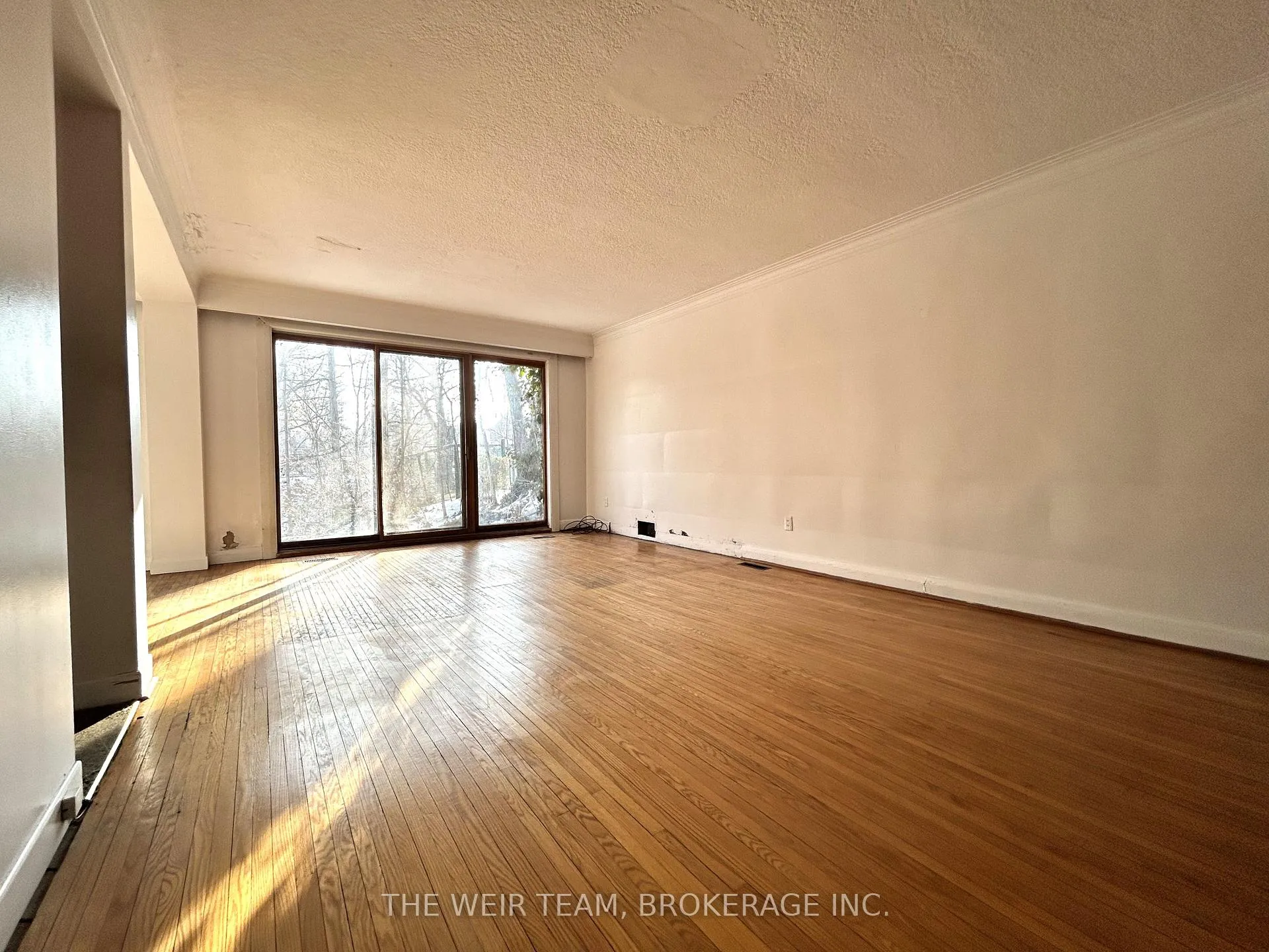 Photo 10 of 17 Glen Robert Drive, Toronto, O'Connor-Parkview — HOMEH
