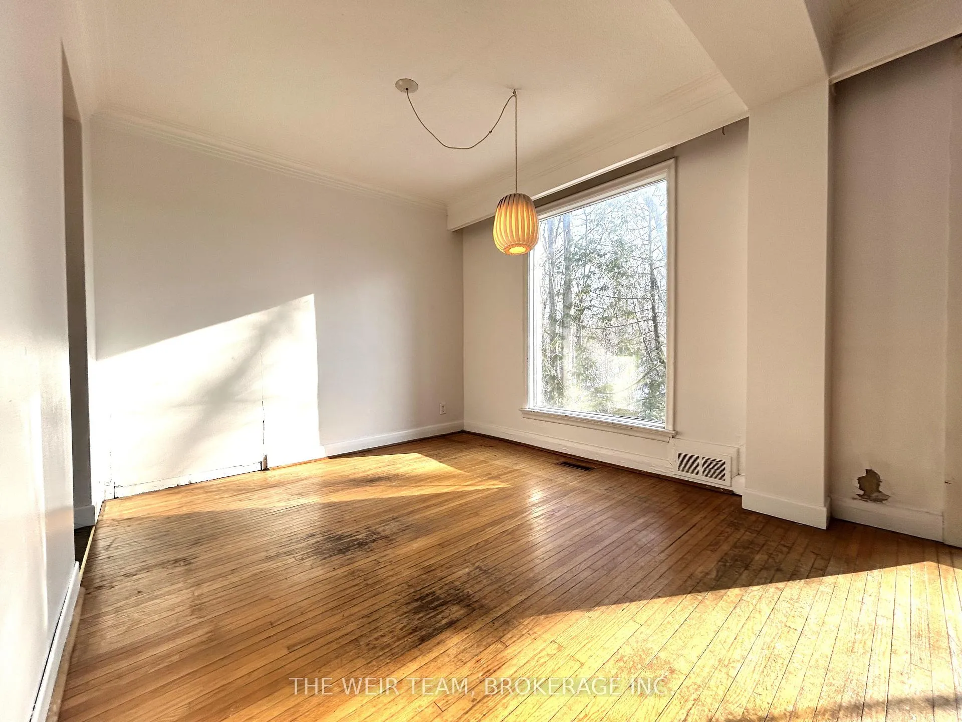 Photo 12 of 17 Glen Robert Drive, Toronto, O'Connor-Parkview — HOMEH