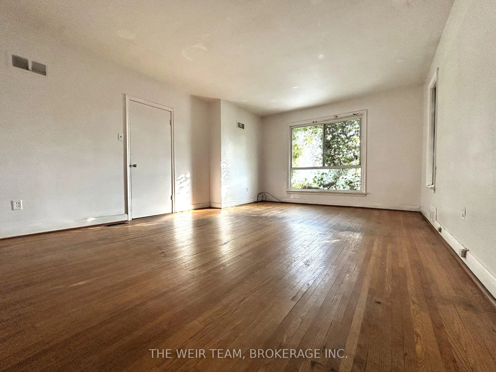Photo 14 of 17 Glen Robert Drive, Toronto, O'Connor-Parkview — HOMEH