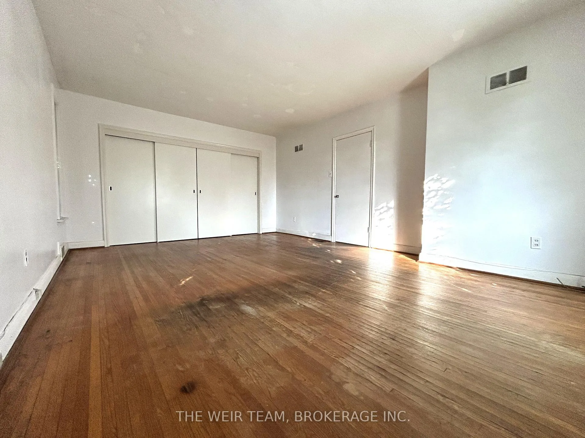 Photo 15 of 17 Glen Robert Drive, Toronto, O'Connor-Parkview — HOMEH
