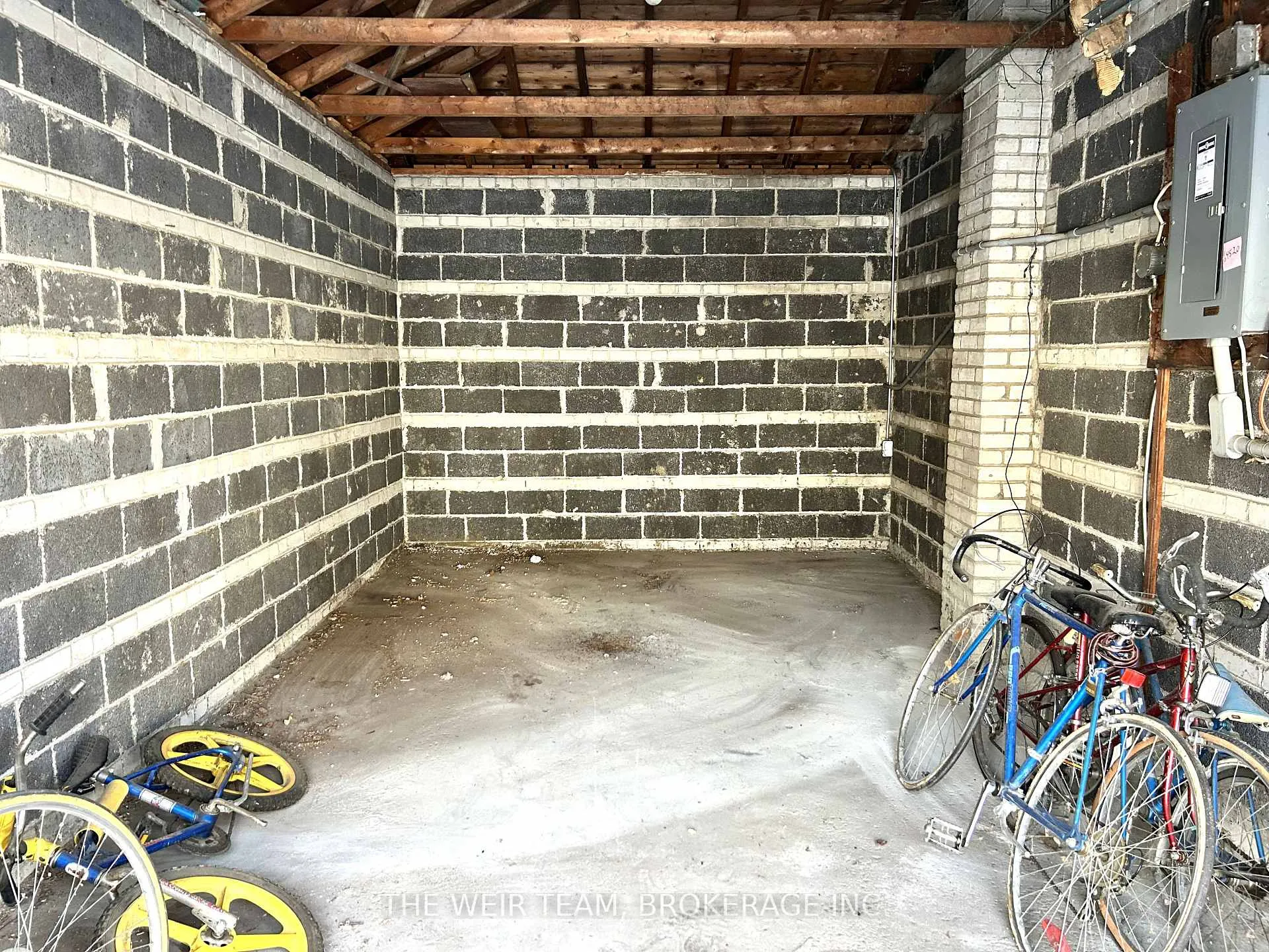 Photo 21 of 17 Glen Robert Drive, Toronto, O'Connor-Parkview — HOMEH