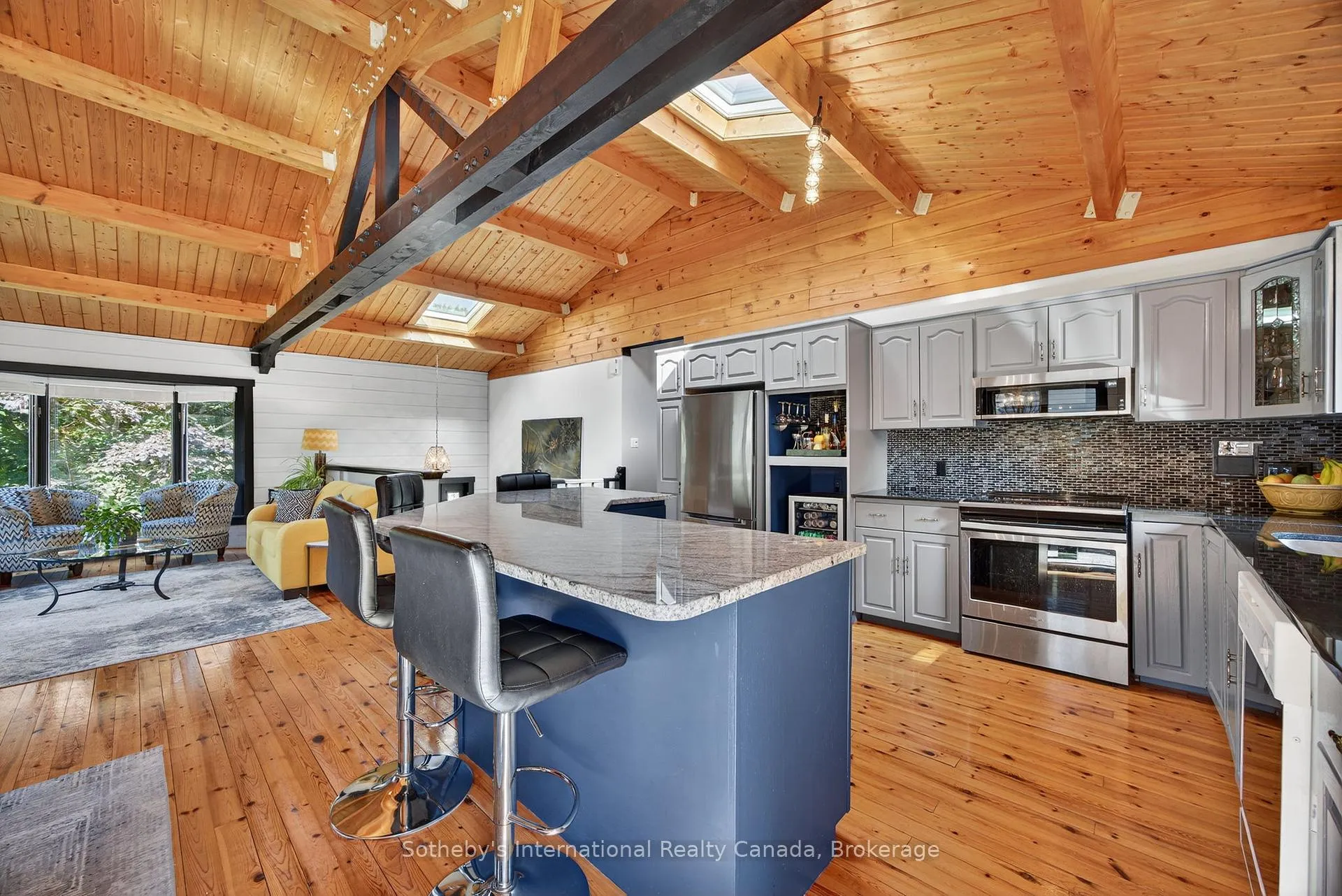 Photo 10 of 62 Pollard Drive, Meaford — HOMEH