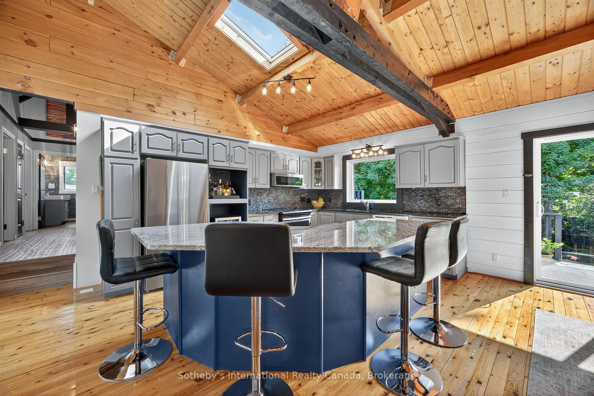 Photo 12 of 62 Pollard Drive, Meaford — HOMEH