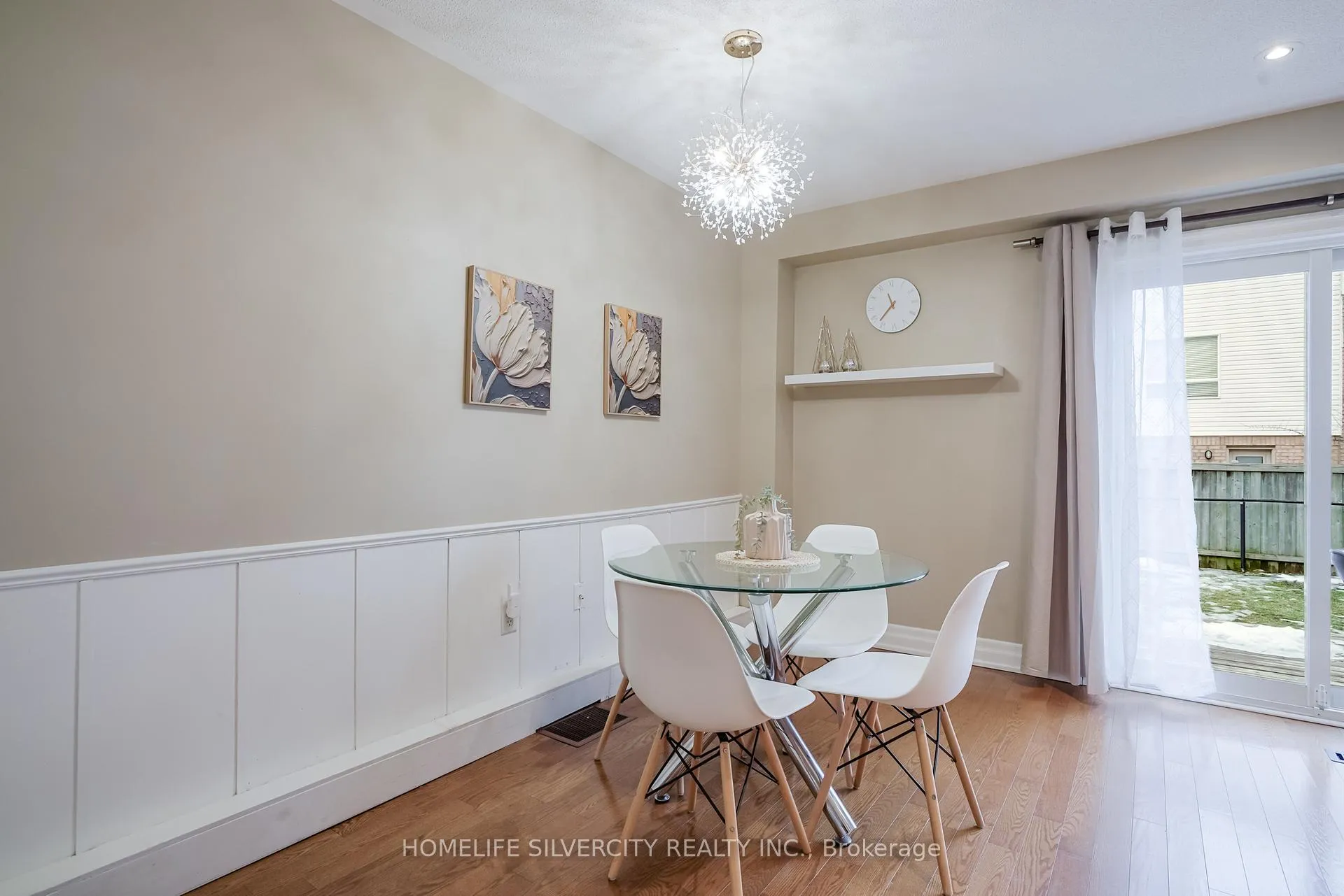 Photo 17 of 376 Sparrow Circle, Pickering, Highbush — HOMEH
