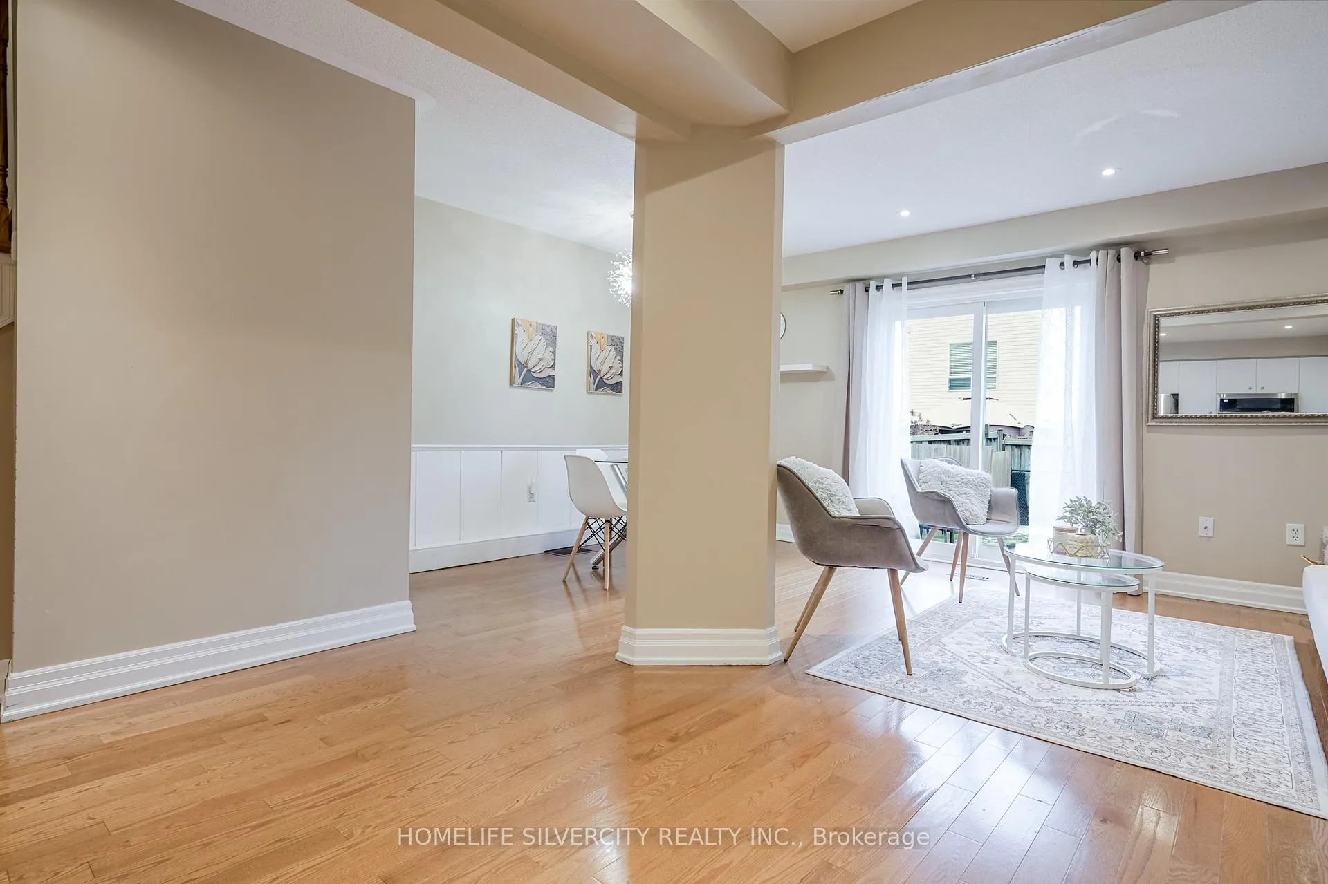 Photo 22 of 376 Sparrow Circle, Pickering, Highbush — HOMEH
