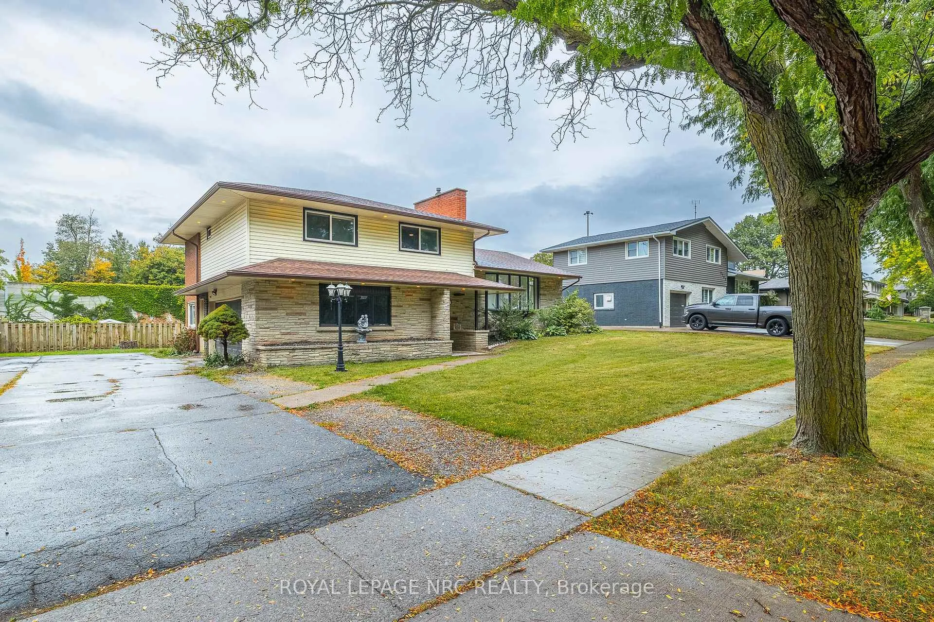 Photo 2 of 3797 Wiltshire Boulevard, Niagara Falls, Casey — HOMEH