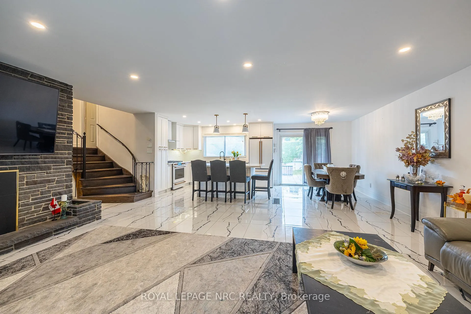 Photo 12 of 3797 Wiltshire Boulevard, Niagara Falls, Casey — HOMEH