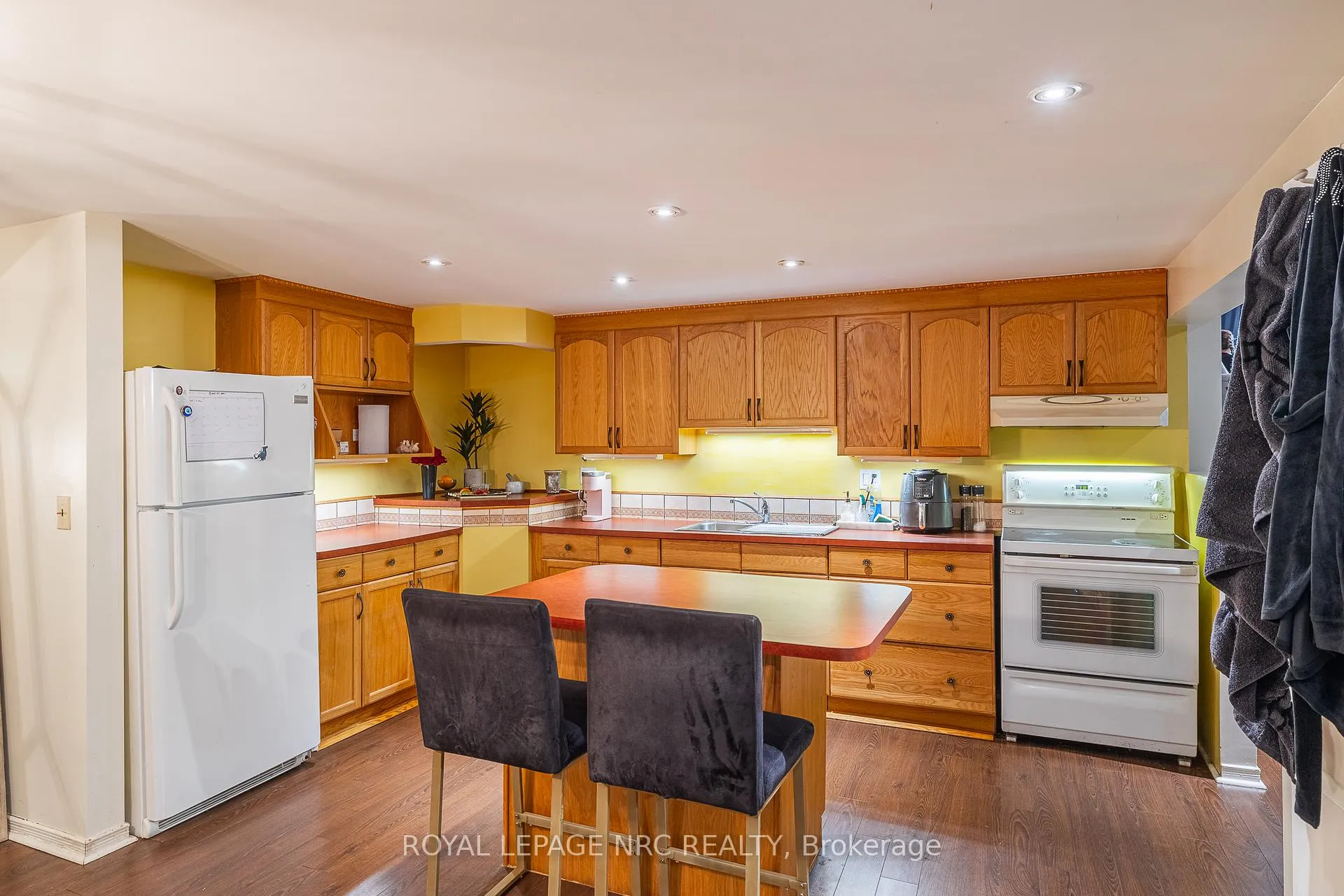 Photo 36 of 3797 Wiltshire Boulevard, Niagara Falls, Casey — HOMEH