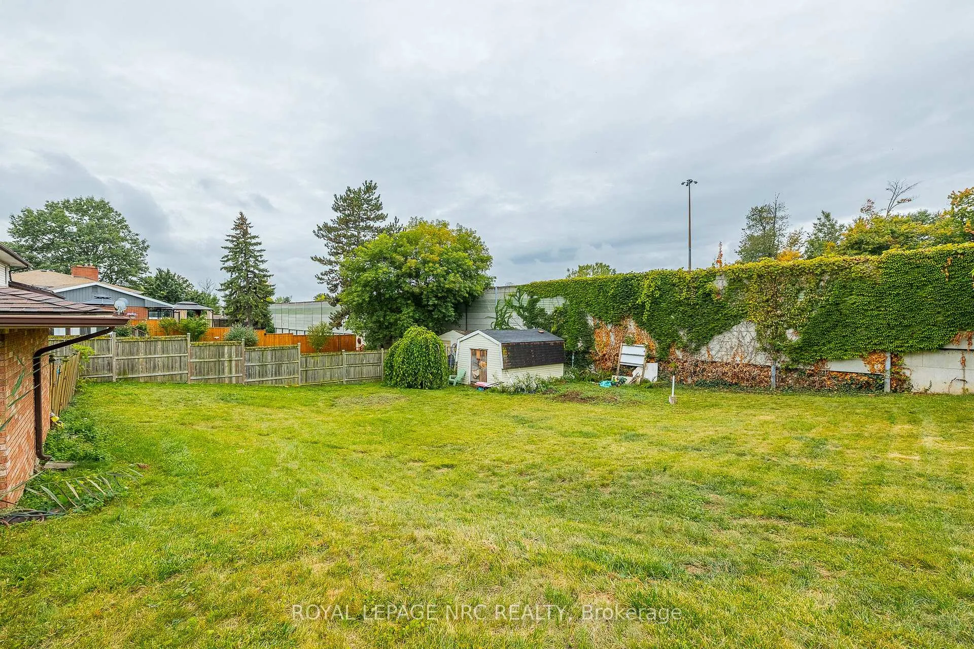 Photo 43 of 3797 Wiltshire Boulevard, Niagara Falls, Casey — HOMEH