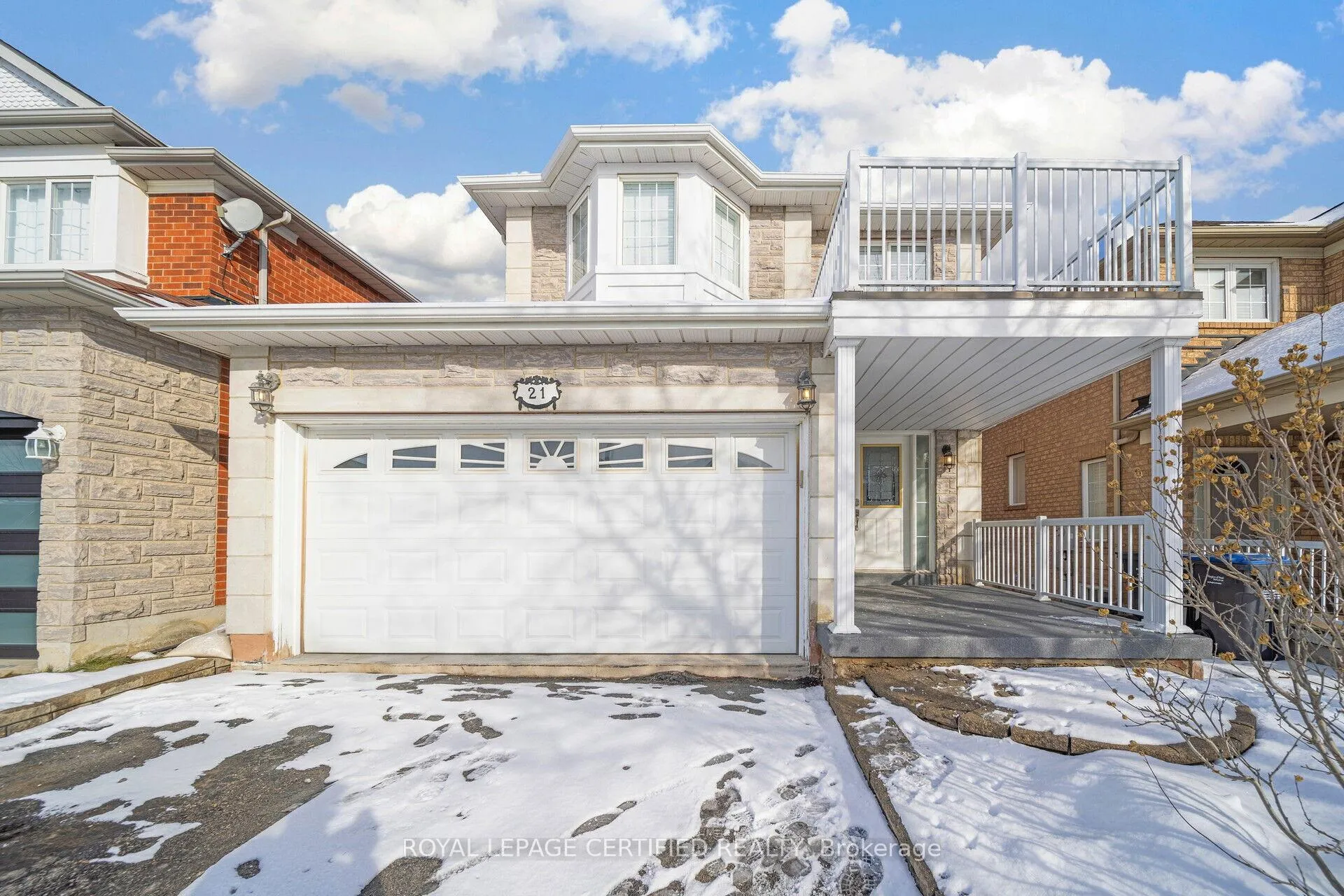 Photo 1 of 21 Gold Hill Road, Brampton, Fletcher's Creek Village — HOMEH