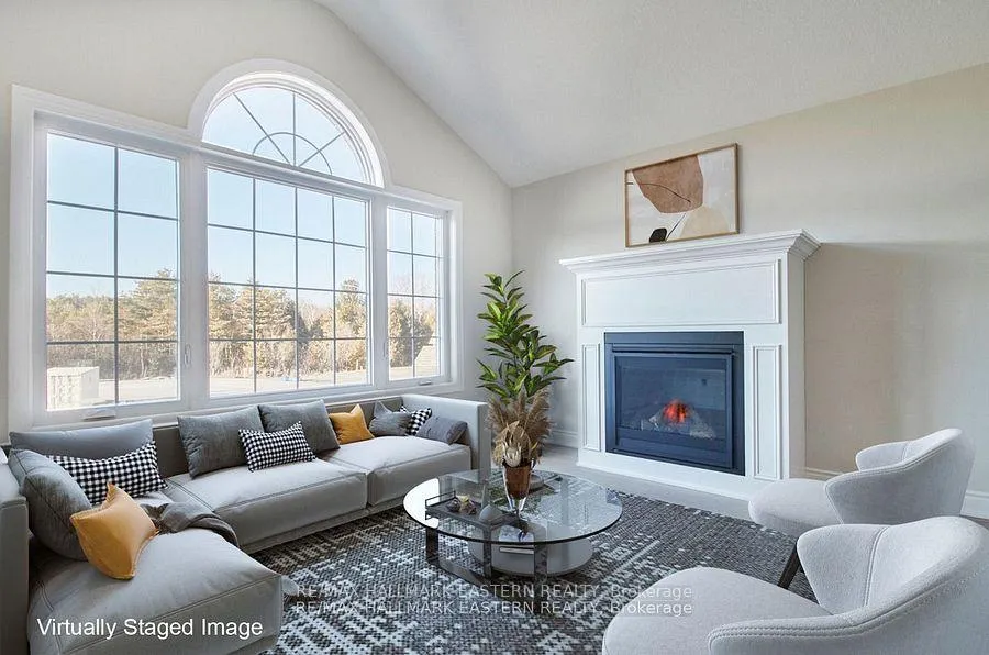 Photo 4 of 37 Coldbrook Drive, Cavan Monaghan, Cavan Twp — HOMEH