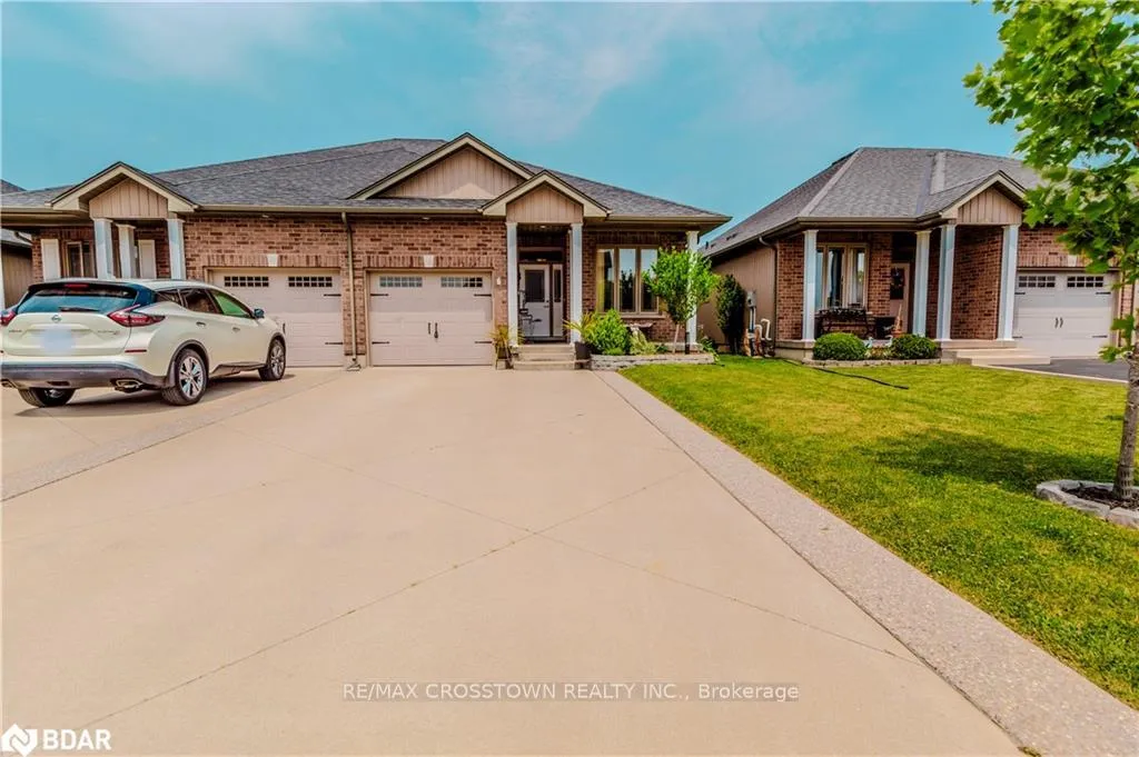 Photo 3 of 12 Lafayette Street E, Haldimand — HOMEH