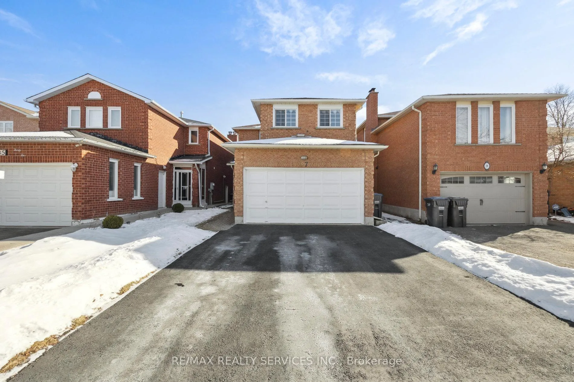Photo 1 of 37 Candy Crescent, Brampton, Northwood Park — HOMEH