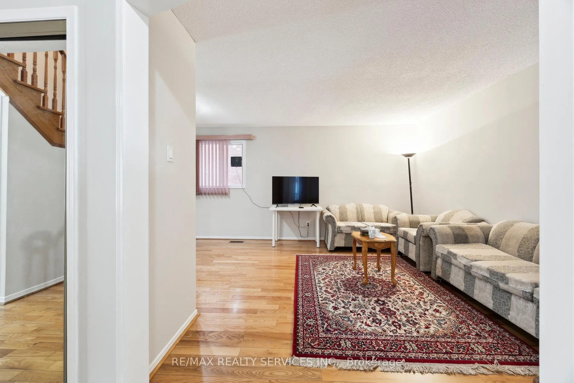 Photo 6 of 37 Candy Crescent, Brampton, Northwood Park — HOMEH