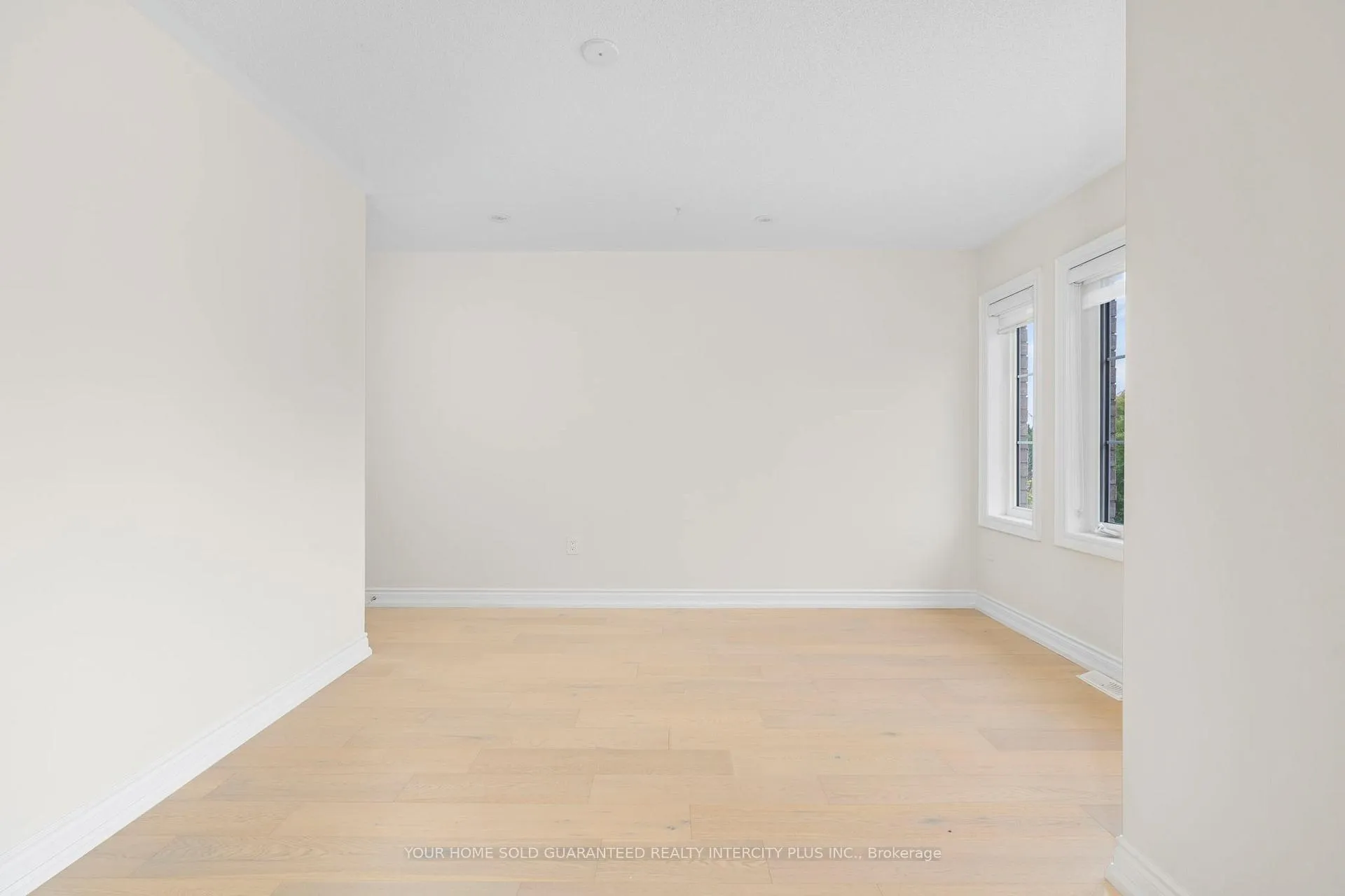 Photo 34 of 150 Lindbergh Drive, Vaughan, Vellore Village — HOMEH