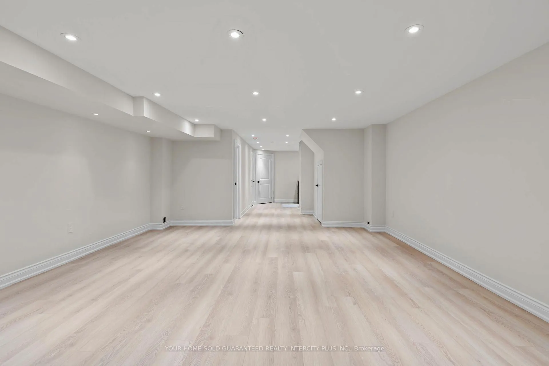 Photo 36 of 150 Lindbergh Drive, Vaughan, Vellore Village — HOMEH