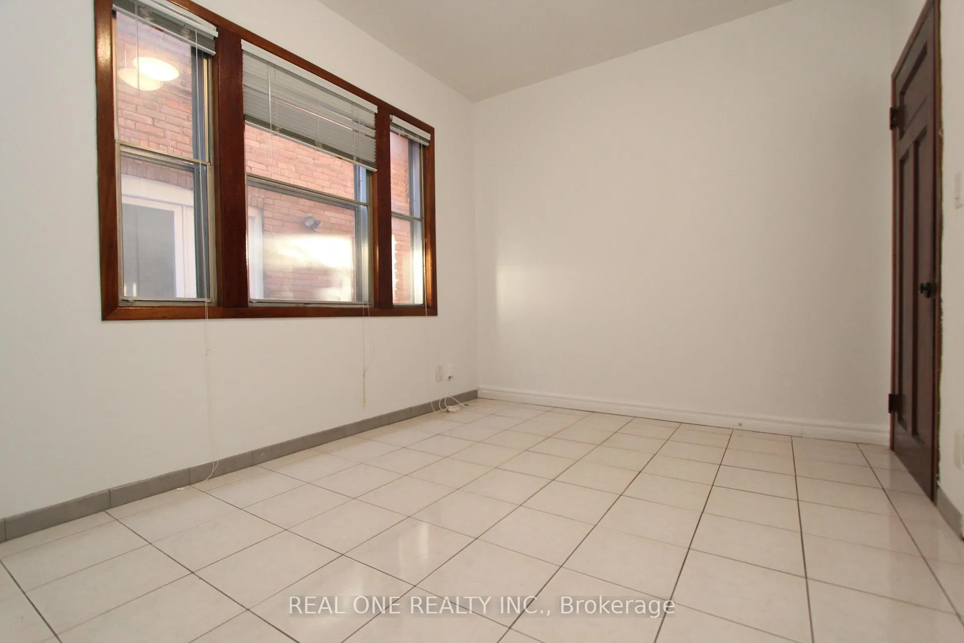 Photo 9 of 1943 Dufferin Street, Toronto, Oakwood Village — HOMEH
