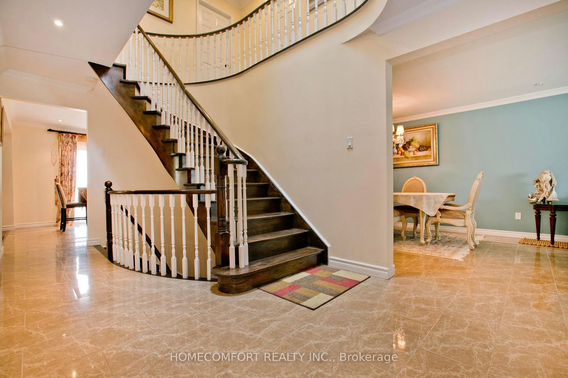 Photo 2 of 658 York Hill Boulevard, Vaughan, Crestwood-Springfarm-Yorkhill — HOMEH