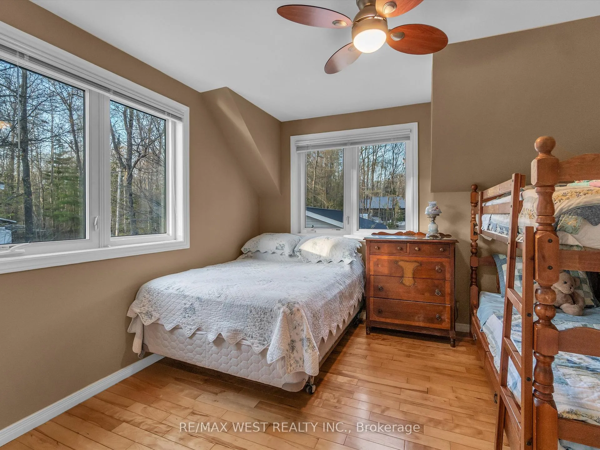 Photo 9 of 32 Lakeview Road, McMurrich/Monteith, Bear Lake — HOMEH
