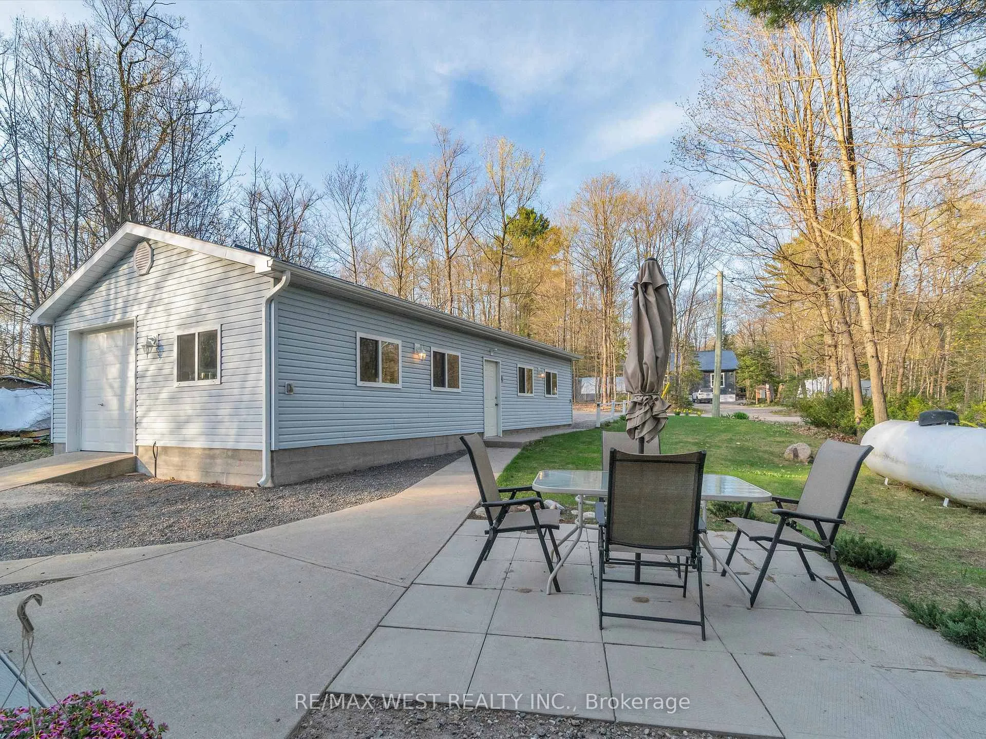 Photo 23 of 32 Lakeview Road, McMurrich/Monteith, Bear Lake — HOMEH