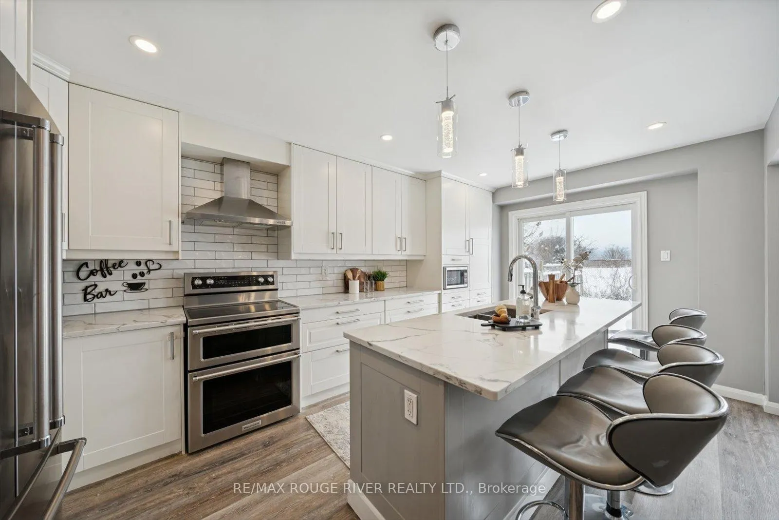 Photo 12 of 13 Prestonway Drive, Clarington, Bowmanville — HOMEH