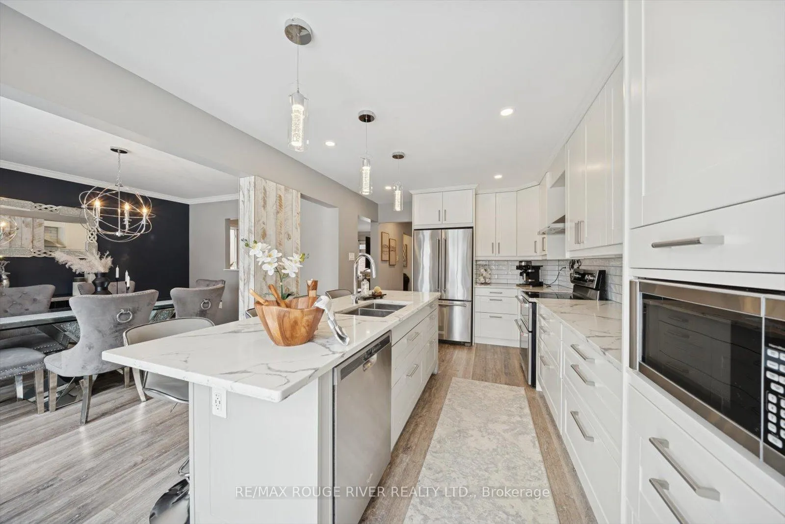 Photo 14 of 13 Prestonway Drive, Clarington, Bowmanville — HOMEH