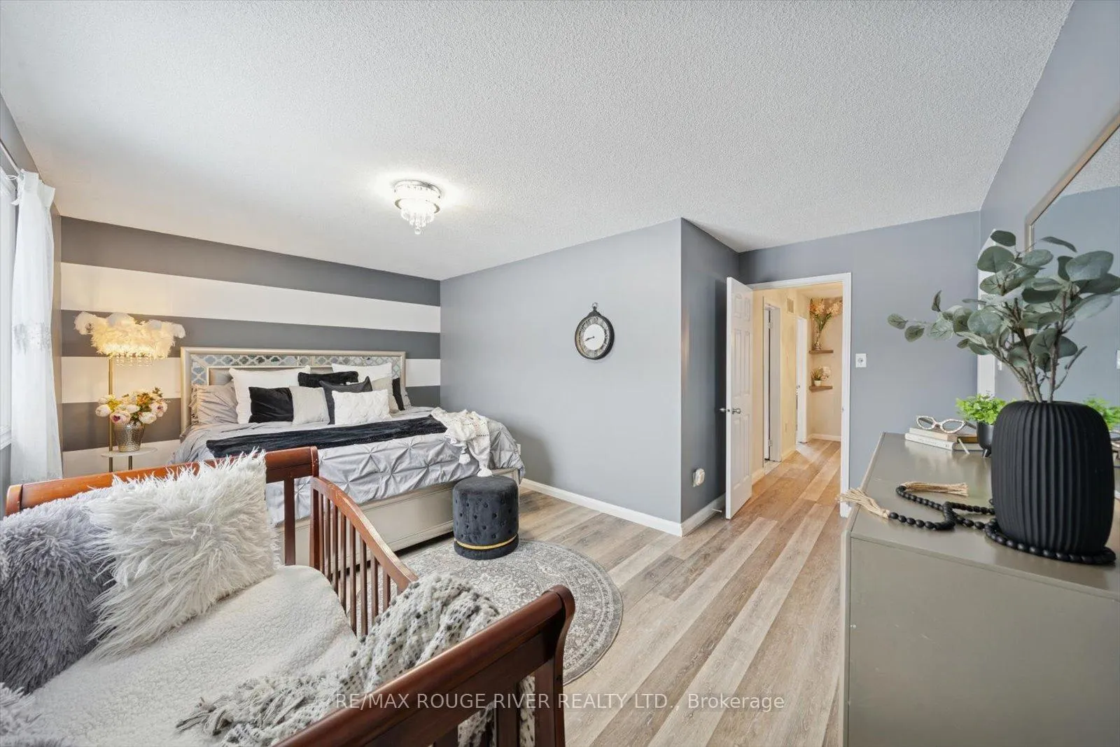 Photo 20 of 13 Prestonway Drive, Clarington, Bowmanville — HOMEH