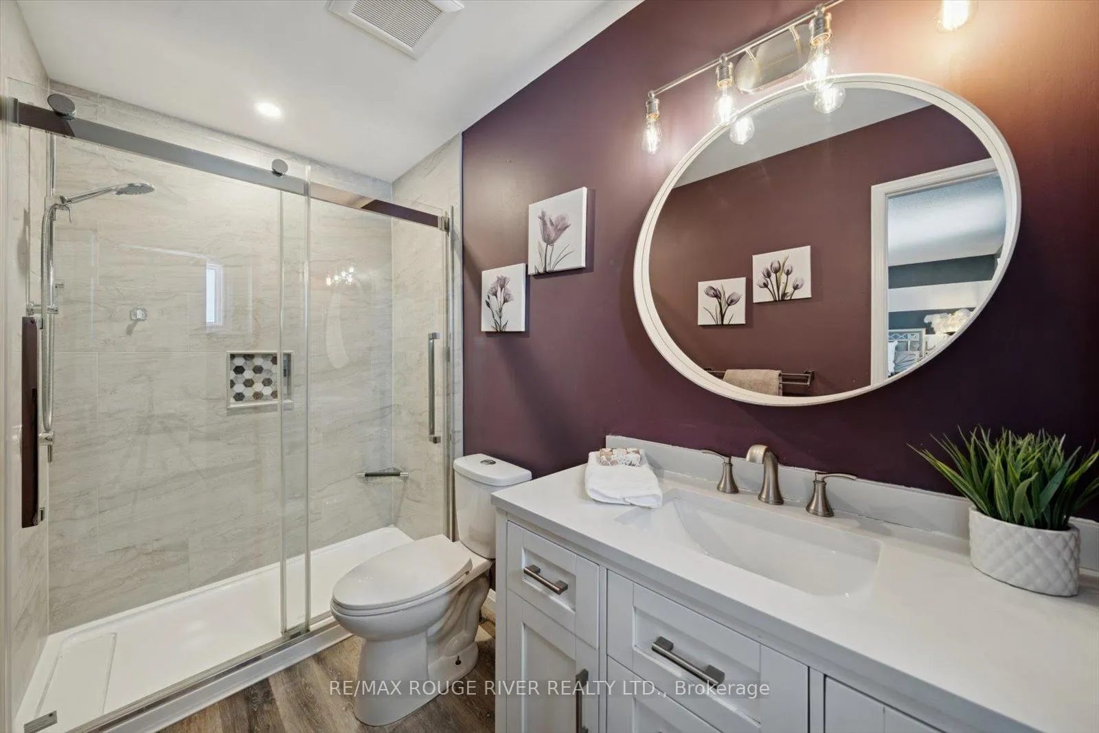 Photo 27 of 13 Prestonway Drive, Clarington, Bowmanville — HOMEH
